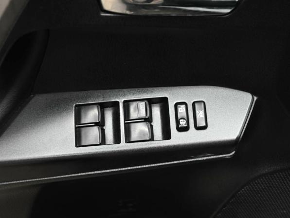 Toyota RAV4 IV (XA40) Рестайлинг с пробегом 2018 года, цена 2 900 000 рублей, 137731 км, внедорожник, Автокод Объявления