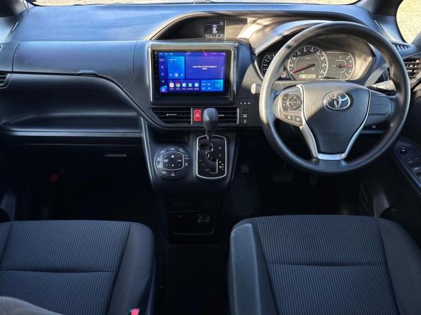 Toyota Noah III (R80) с пробегом 2015 года, цена 1 900 000 рублей, 178702 км, минивэн, Автокод Объявления