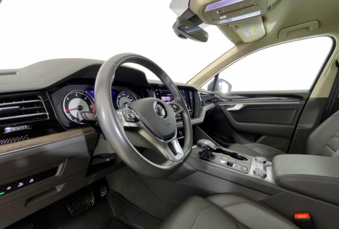 Volkswagen Touareg III с пробегом 2021 года, цена 5 250 000 рублей, 75279 км, внедорожник, Автокод Объявления