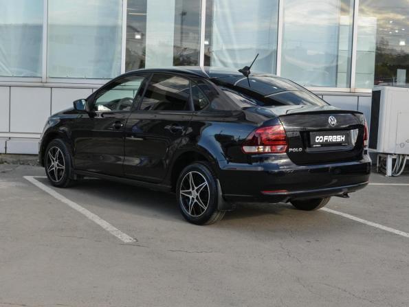 Volkswagen Polo V Рестайлинг с пробегом 2018 года, цена 1 245 000 рублей, 115817 км, седан, Автокод Объявления