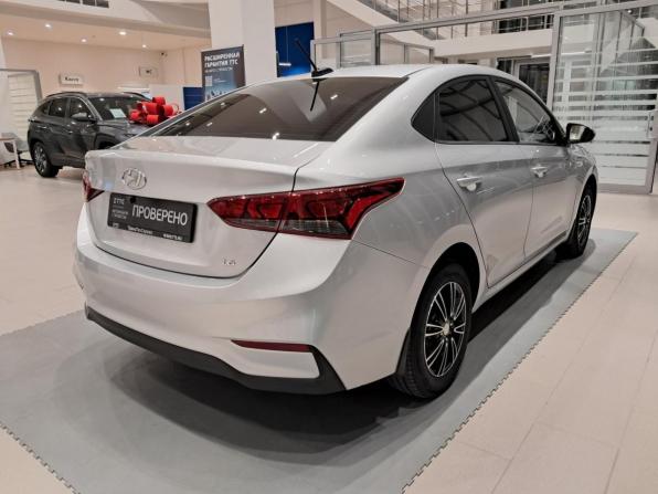 Hyundai Solaris II с пробегом 2019 года, цена 1 434 000 рублей, 75345 км, седан, Автокод Объявления