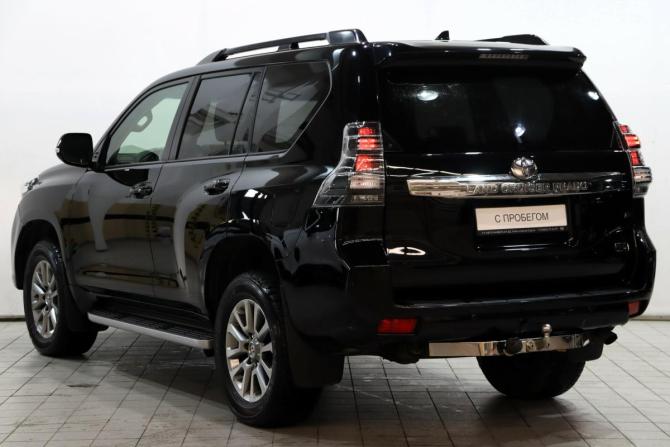 Toyota Land Cruiser Prado 150 Series Рестайлинг 1 с пробегом 2017 года, цена 3 990 000 рублей, 155150 км, внедорожник, Автокод Объявления