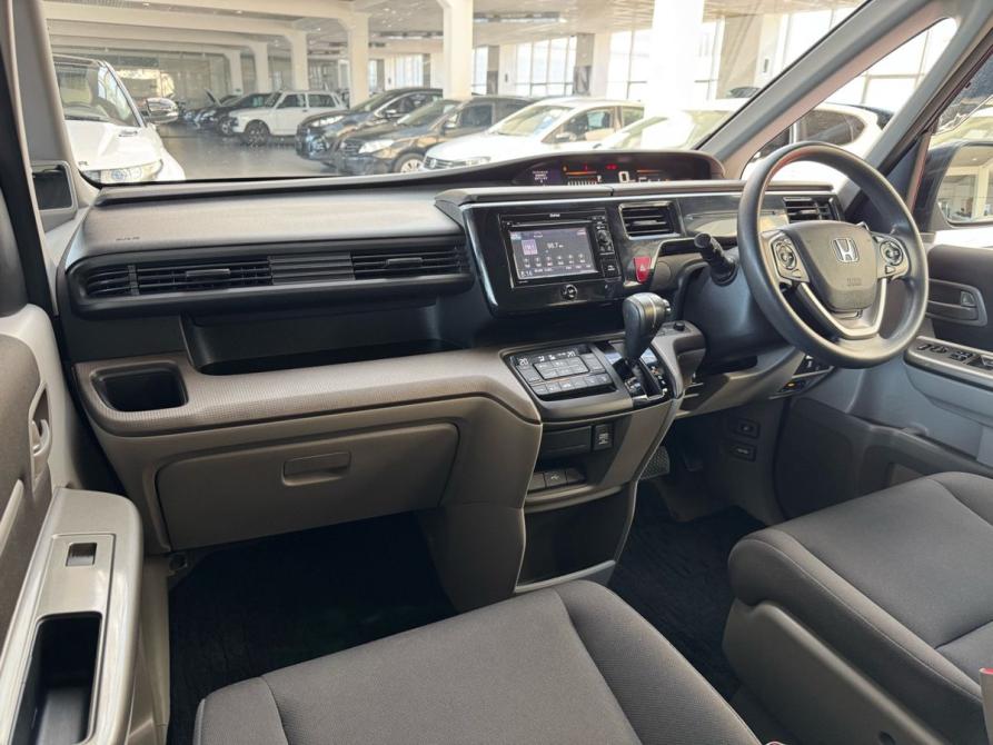 Honda Stepwgn V Рестайлинг Челябинск  - изображение 20