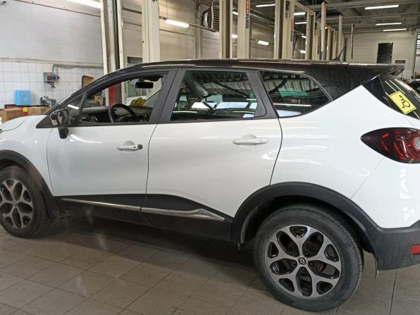 Renault Kaptur I с пробегом 2018 года, цена 1 295 000 рублей, 78000 км, внедорожник, Автокод Объявления