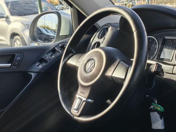 Volkswagen Tiguan I Рестайлинг с пробегом 2012 года, цена 729 000 рублей, 240000 км, внедорожник, Автокод Объявления