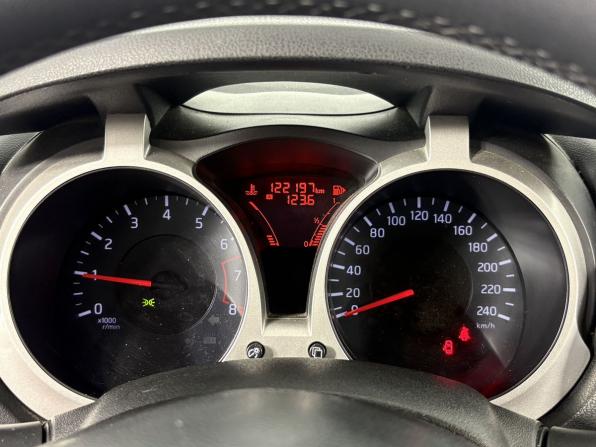 Nissan Juke I с пробегом 2013 года, цена 638 000 рублей, 122197 км, внедорожник, Автокод Объявления