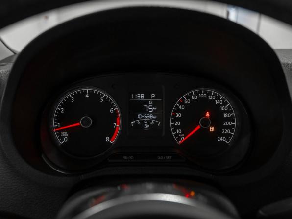 Volkswagen Polo V Рестайлинг с пробегом 2019 года, цена 1 275 000 рублей, 104530 км, седан, Автокод Объявления