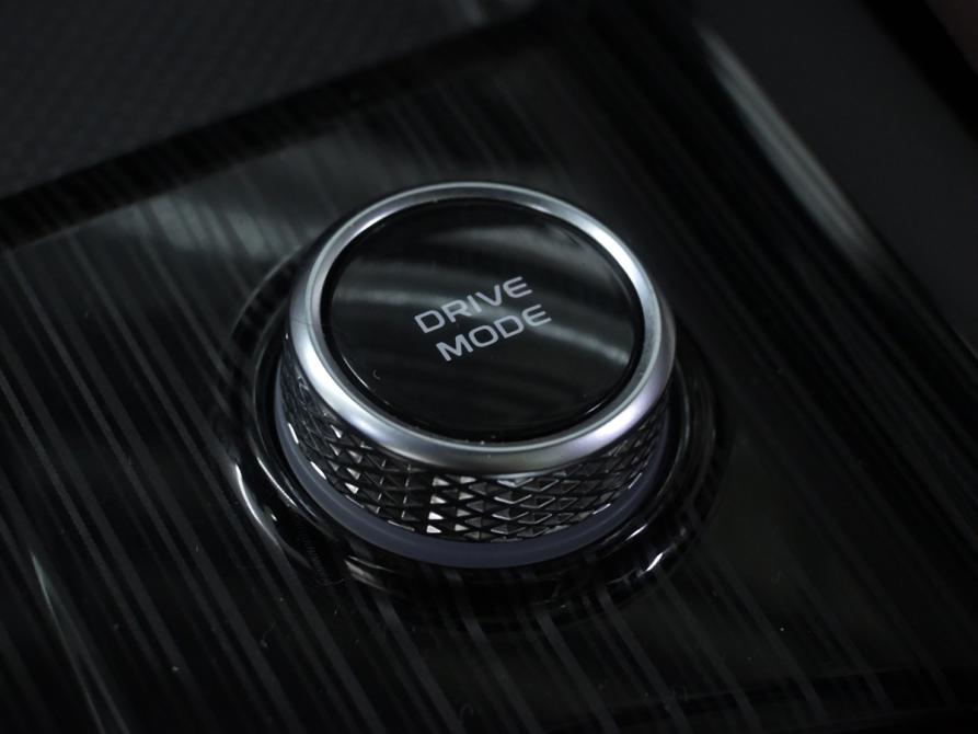 Geely Monjaro I Москва  - изображение 14