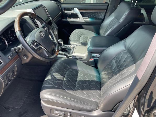 Toyota Land Cruiser 200 Series Рестайлинг 2 с пробегом 2017 года, цена 5 850 000 рублей, 231000 км, внедорожник, Автокод Объявления