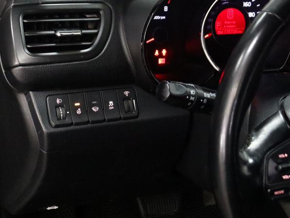 Kia Rio III с пробегом 2013 года, цена 949 000 рублей, 175738 км, седан, Автокод Объявления