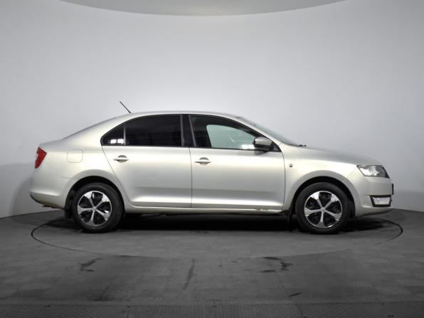 Skoda Rapid I с пробегом 2014 года, цена 679 000 рублей, 273996 км, лифтбек, Автокод Объявления