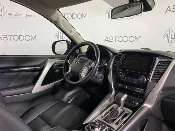 Mitsubishi Pajero Sport III с пробегом 2018 года, цена 2 597 000 рублей, 216921 км, внедорожник, Автокод Объявления