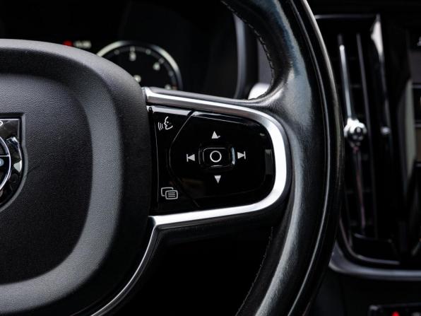Volvo S90 II с пробегом 2017 года, цена 2 100 000 рублей, 290698 км, седан, Автокод Объявления