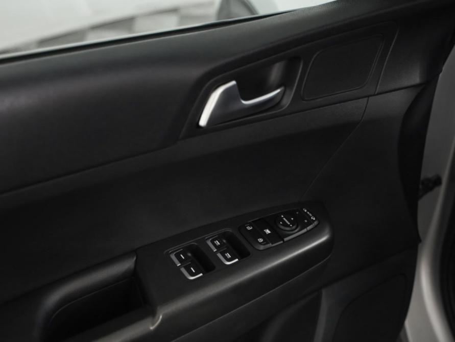 Kia Sportage IV Санкт-Петербург  - изображение 19