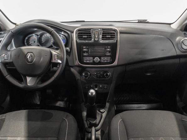 Renault Sandero II с пробегом 2016 года, цена 939 998 рублей, 121235 км, хэтчбек, Автокод Объявления