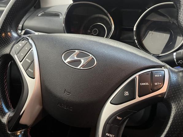 Hyundai Elantra V (MD) с пробегом 2011 года, цена 917 000 рублей, 198012 км, седан, Автокод Объявления