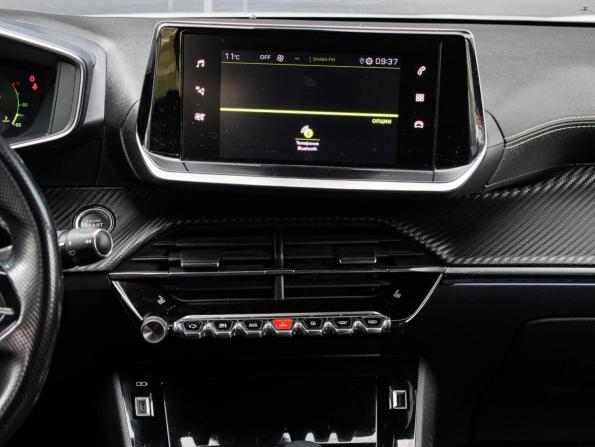 Peugeot 2008 II с пробегом 2021 года, цена 1 950 000 рублей, 74439 км, внедорожник, Автокод Объявления