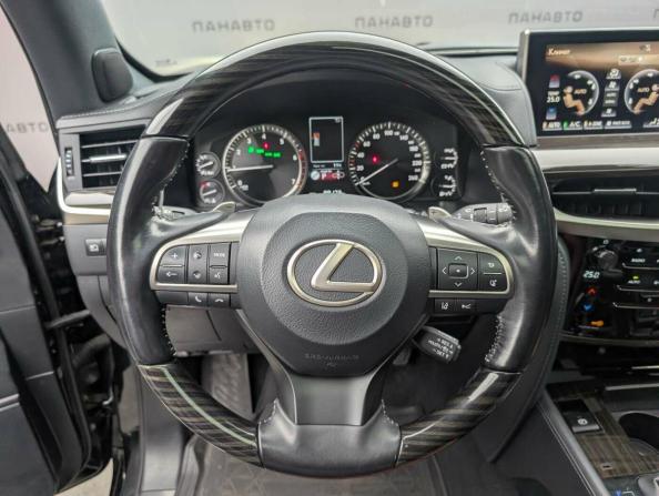 Lexus LX III Рестайлинг 2 с пробегом 2018 года, цена 7 990 000 рублей, 88826 км, внедорожник, Автокод Объявления