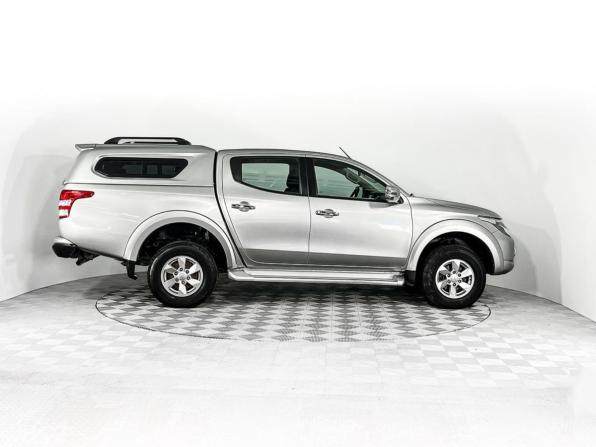Mitsubishi L200 V с пробегом 2017 года, цена 2 499 000 рублей, 53287 км, offers.body_type.unknown, Автокод Объявления