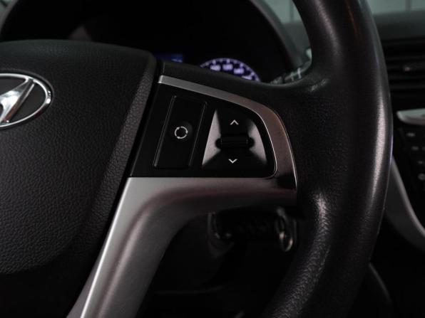 Hyundai Solaris I с пробегом 2011 года, цена 799 000 рублей, 139873 км, седан, Автокод Объявления