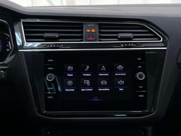 Volkswagen Tiguan II Рестайлинг с пробегом 2021 года, цена 3 250 000 рублей, 171470 км, внедорожник, Автокод Объявления