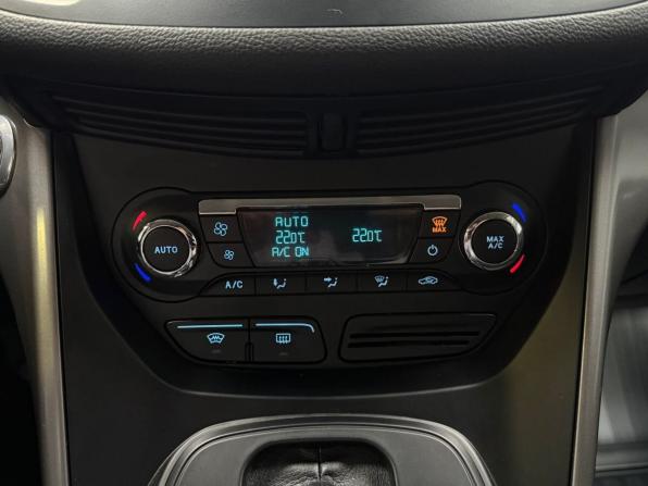 Ford Kuga II с пробегом 2015 года, цена 1 396 000 рублей, 95888 км, внедорожник, Автокод Объявления
