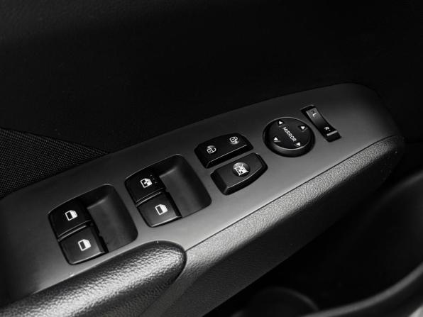 Hyundai Solaris II Рестайлинг с пробегом 2021 года, цена 1 650 000 рублей, 79524 км, седан, Автокод Объявления