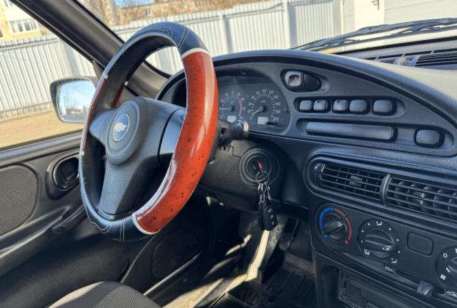 Chevrolet Niva I Рестайлинг с пробегом 2015 года, цена 505 000 рублей, 200000 км, внедорожник, Автокод Объявления