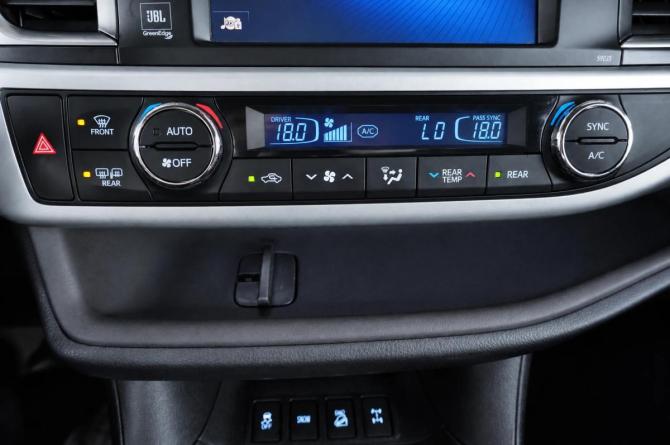 Toyota Highlander III (XU50) с пробегом 2014 года, цена 2 390 000 рублей, 297342 км, внедорожник, Автокод Объявления