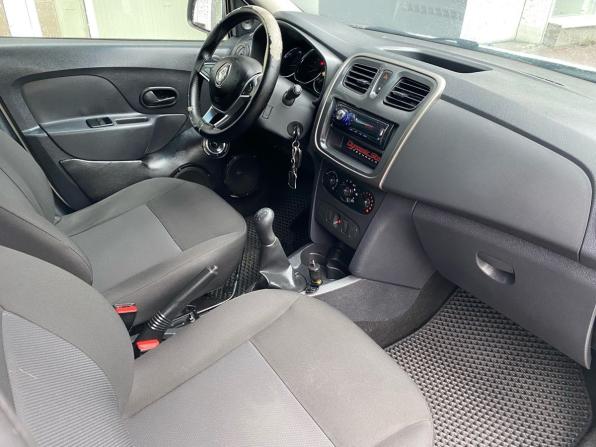 Renault Logan II Рестайлинг с пробегом 2019 года, цена 459 000 рублей, 153314 км, седан, Автокод Объявления