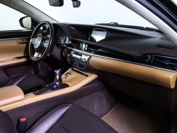 Lexus ES VI Рестайлинг с пробегом 2017 года, цена 2 688 000 рублей, 131283 км, седан, Автокод Объявления