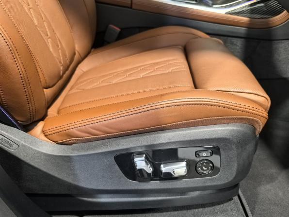 BMW X7 I (G07) Рестайлинг с пробегом 2025 года, цена 15 499 000 рублей, 14646 км, внедорожник, Автокод Объявления