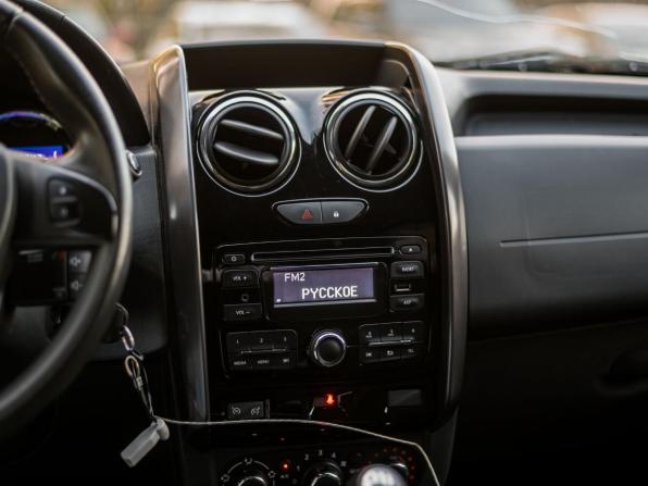 Renault Duster I Рестайлинг с пробегом 2015 года, цена 1 022 000 рублей, 177644 км, внедорожник, Автокод Объявления