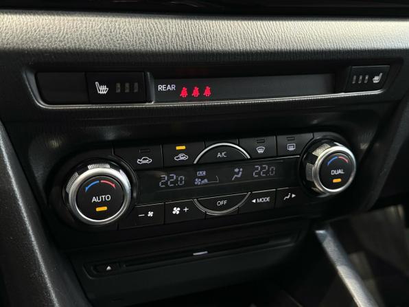Mazda 3 III (BM) с пробегом 2014 года, цена 1 280 000 рублей, 207053 км, седан, Автокод Объявления