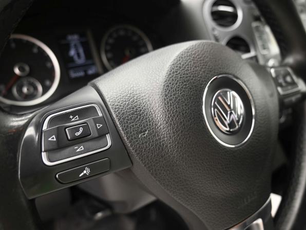 Volkswagen Tiguan I Рестайлинг с пробегом 2012 года, цена 1 599 000 рублей, 261617 км, внедорожник, Автокод Объявления