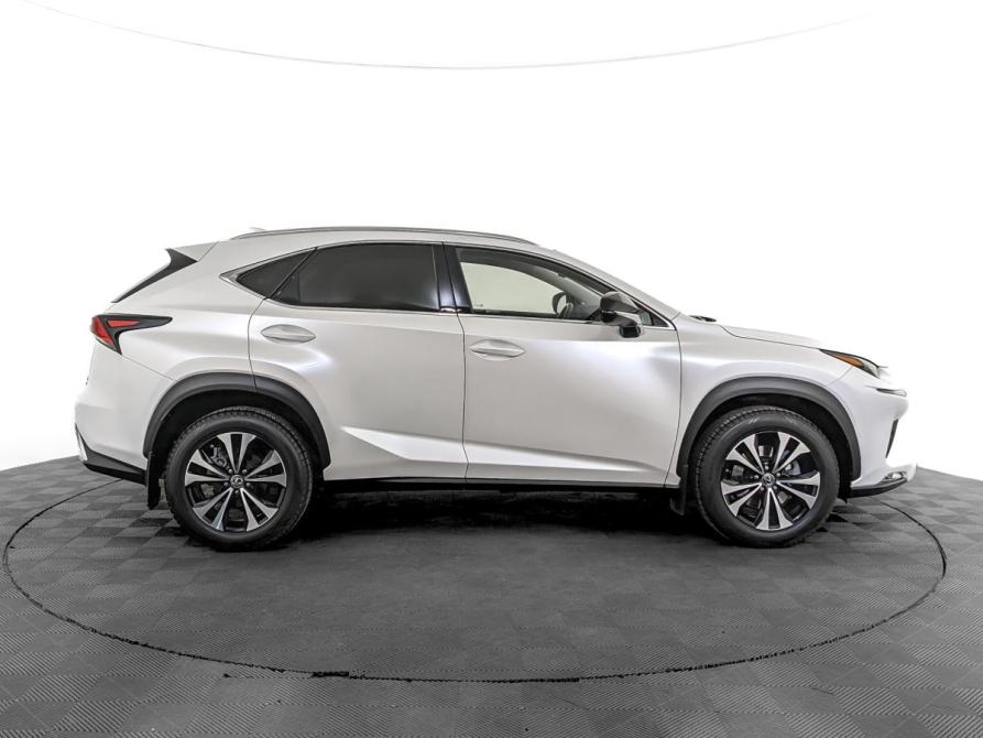 Lexus NX I Рестайлинг Москва  - изображение 4