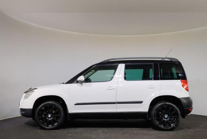 Skoda Yeti I с пробегом 2012 года, цена 700 000 рублей, 247110 км, внедорожник, Автокод Объявления