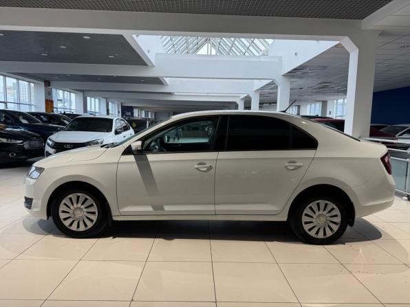 Skoda Rapid I с пробегом 2017 года, цена 699 000 рублей, 248889 км, лифтбек, Автокод Объявления