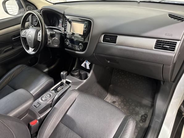 Mitsubishi Outlander III с пробегом 2014 года, цена 1 699 800 рублей, 104000 км, внедорожник, Автокод Объявления
