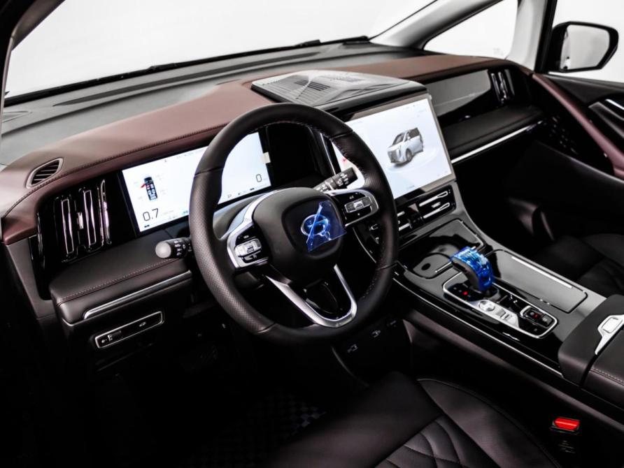 GAC Trumpchi M8 II Москва  - изображение 10