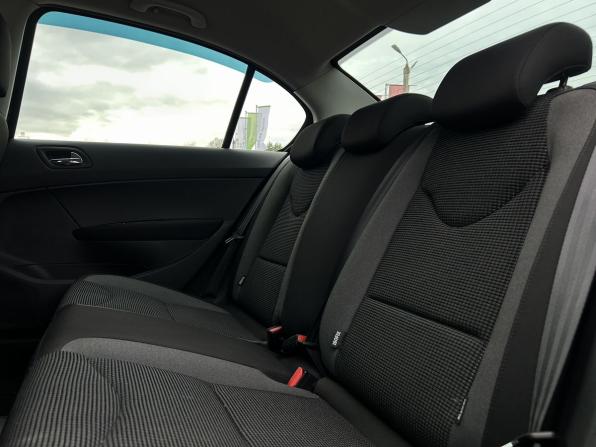 Peugeot 408 I Рестайлинг с пробегом 2019 года, цена 1 100 000 рублей, 117270 км, седан, Автокод Объявления