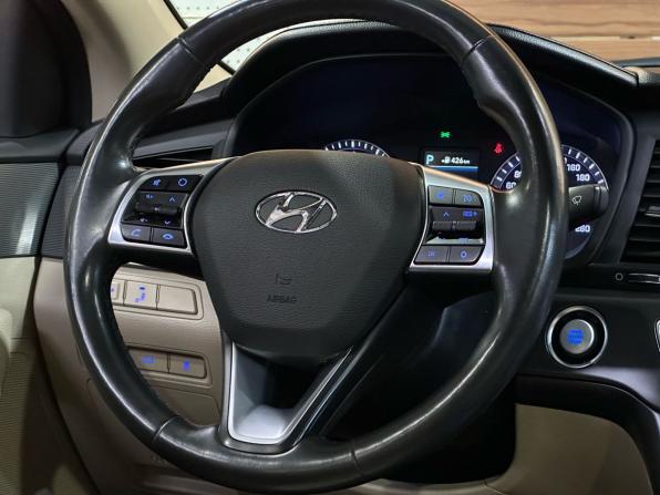 Hyundai Sonata VII (LF) Рестайлинг с пробегом 2017 года, цена 1 890 000 рублей, 160082 км, седан, Автокод Объявления