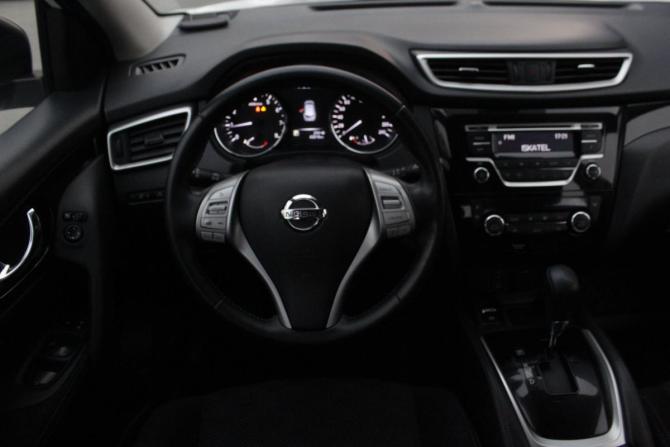 Nissan Qashqai II с пробегом 2018 года, цена 1 615 000 рублей, 45003 км, внедорожник, Автокод Объявления