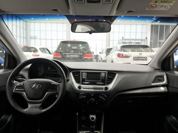 Hyundai Solaris II с пробегом 2018 года, цена 1 350 000 рублей, 110628 км, седан, Автокод Объявления