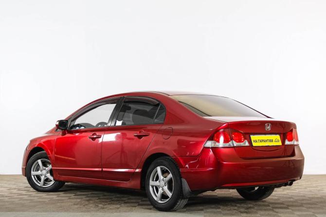 Honda Civic VIII Рестайлинг с пробегом 2011 года, цена 599 000 рублей, 366000 км, седан, Автокод Объявления