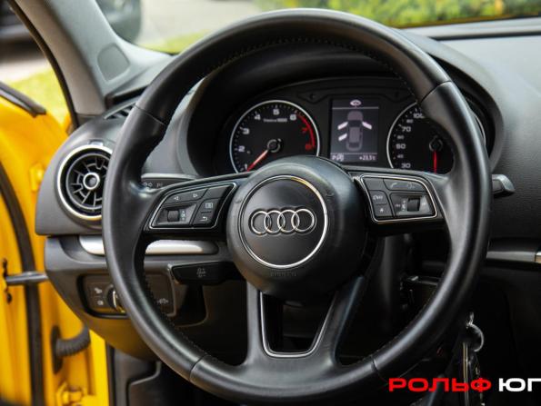 Audi A3 III (8V) Рестайлинг с пробегом 2018 года, цена 1 328 000 рублей, 205226 км, седан, Автокод Объявления