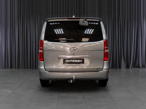 Hyundai Grand Starex I с пробегом 2011 года, цена 1 840 000 рублей, 276645 км, минивэн, Автокод Объявления