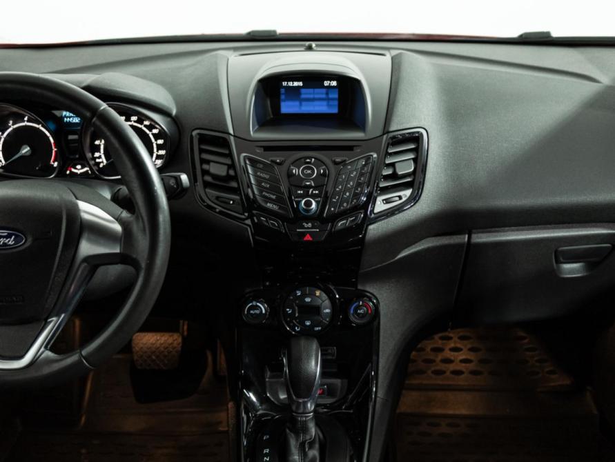 Ford Fiesta Mk6 Рестайлинг Санкт-Петербург  - изображение 15