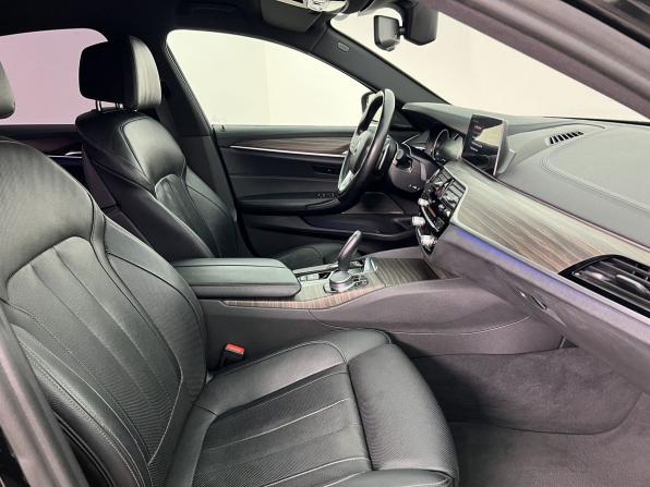 BMW 5 серии VII (G30/G31/G38) с пробегом 2017 года, цена 3 550 000 рублей, 106268 км, седан, Автокод Объявления