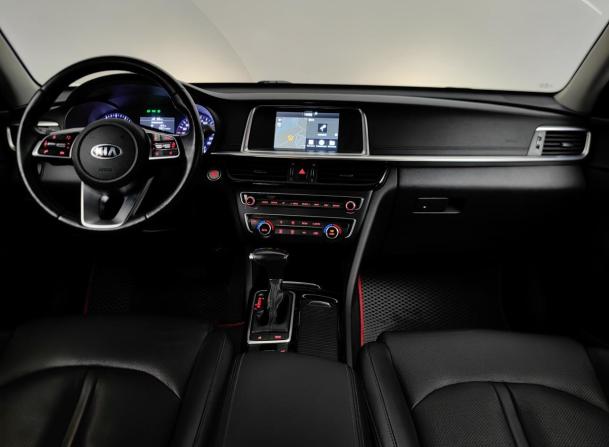 Kia Optima IV Рестайлинг с пробегом 2019 года, цена 1 448 000 рублей, 235000 км, седан, Автокод Объявления